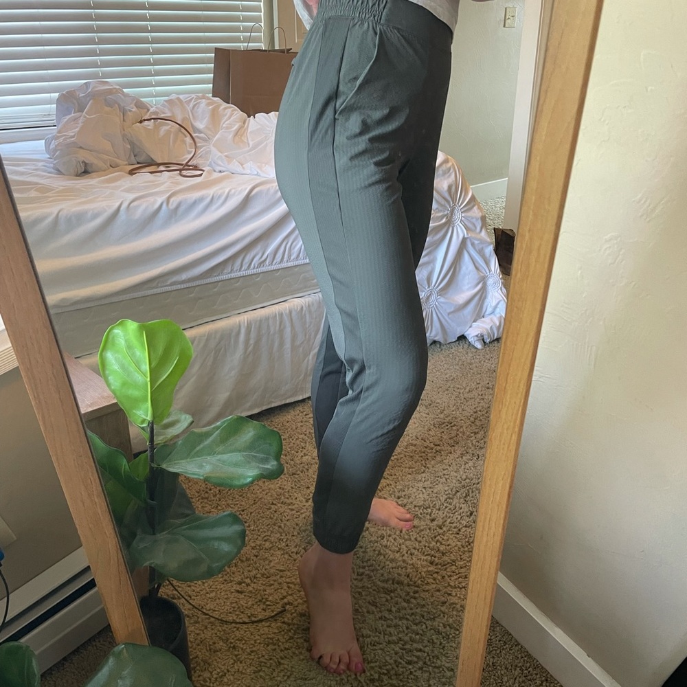 Athleta Dark Gray Ankle Pants